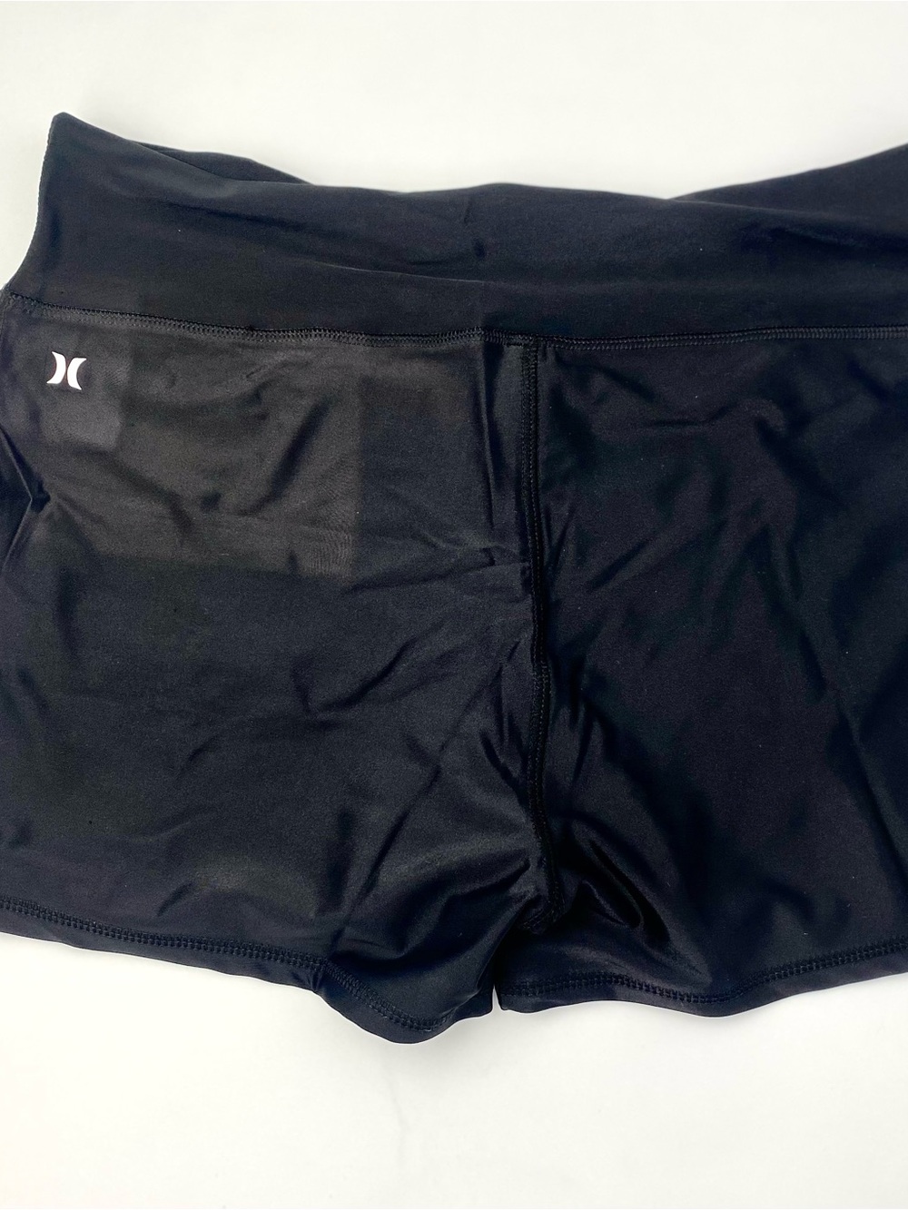 XL Women’s Hurley Black and White Floral Long Sleeve Rash Guard & Swim Short Set - Picture 5 of 7